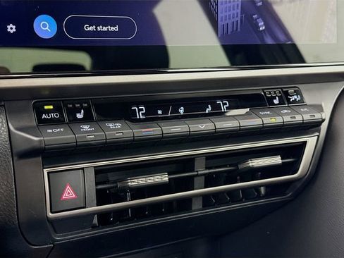 Used 2025 Toyota Camry XSE image 16