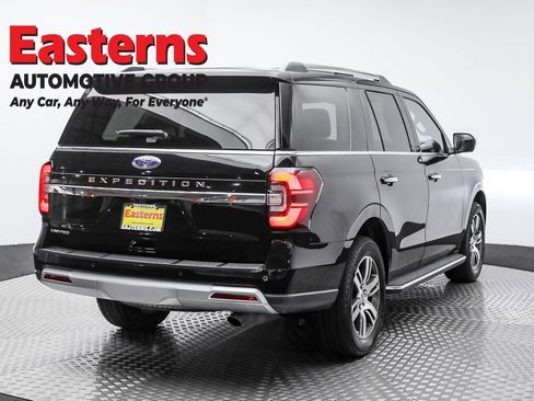Used 2023 Ford Expedition Limited image 5