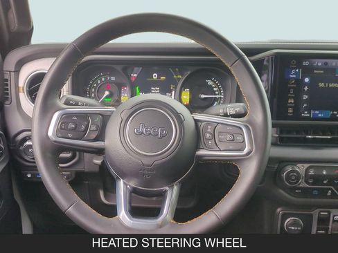 Used 2024 Jeep Wrangler Unlimited Sahara AWD/4WD image 12
