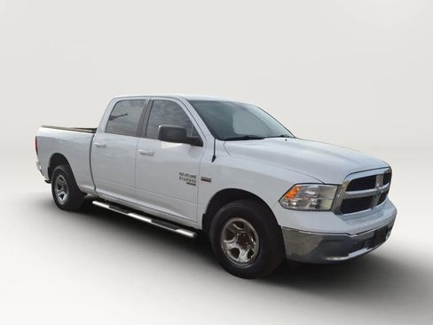 Used 2019 RAM 1500 Classic SLT RWD image 12