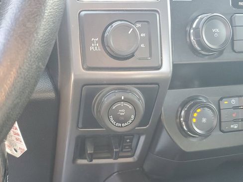 Used 2019 Ford F150 XLT w/ Equipment Group 302A Luxury AWD/4WD image 25