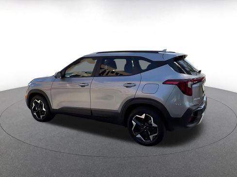 Used 2025 Kia Seltos S FWD image 10