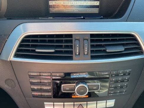 Used 2013 Mercedes-Benz C 250 Sedan image 14