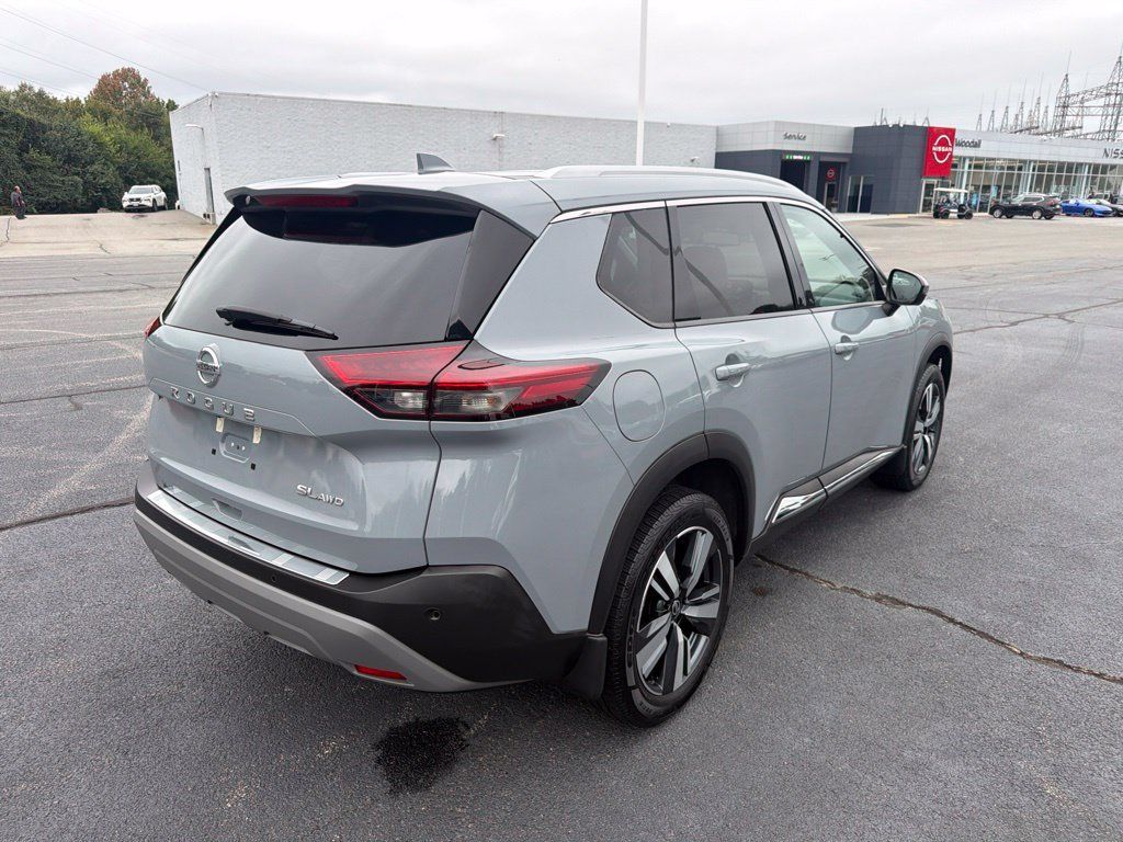 Certified 2021 Nissan Rogue SL w/ Premium Package AWD/4WD image 9
