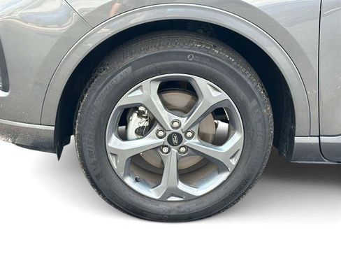 Used 2024 Ford Escape ST-Line w/ Tech Pack #1 AWD/4WD image 8