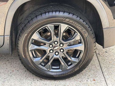 Used 2020 Chevrolet Traverse RS w/ LPO, Floor Liner Package AWD/4WD image 12