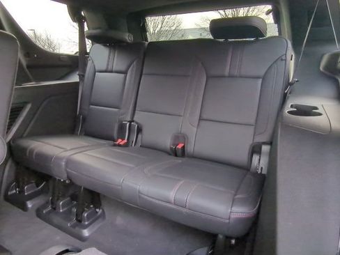 Used 2022 Chevrolet Tahoe RST w/ Luxury Package image 22