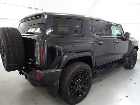 Used 2025 GMC Hummer EV 2X w/ LPO, Sport Package AWD/4WD image 23