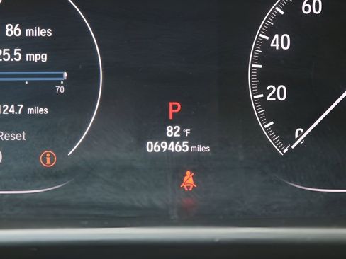 Used 2018 Honda Accord Touring image 29