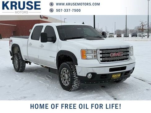Used 2013 GMC Sierra 2500 SLT w/ Suspension Package, Off-Road image 1