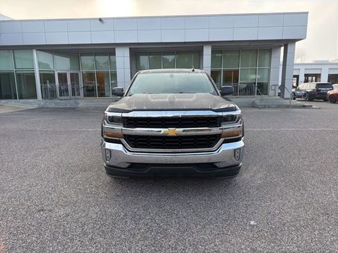 Used 2017 Chevrolet Silverado 1500 LT w/ All Star Edition RWD image 2