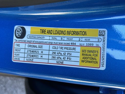 New 2025 Chevrolet Equinox EV RS w/ Convenience Package II image 37