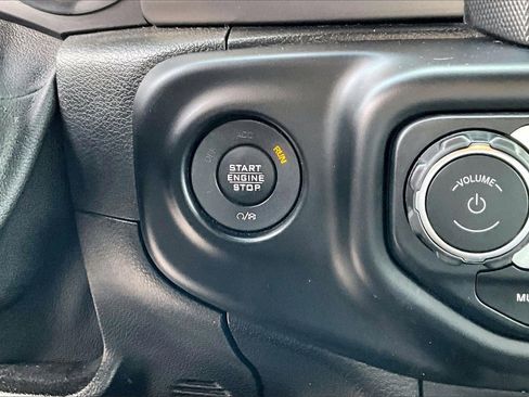 Certified 2020 Jeep Gladiator Rubicon image 27