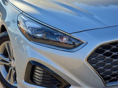 Used 2018 Hyundai Sonata Limited w/ Ultimate Package 07 image 30