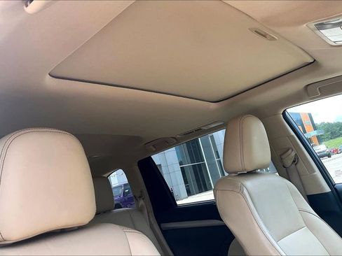 Used 2016 Toyota Highlander XLE FWD image 22