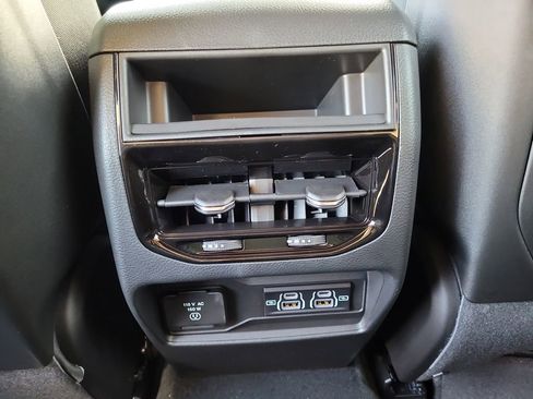 New 2025 Jeep Grand Cherokee 4WD image 14