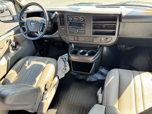 Used 2020 GMC Savana 3500 w/ Driver Convenience Package image 15