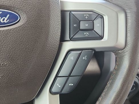 Used 2019 Ford F150 King Ranch w/ Equipment Group 601A Luxury AWD/4WD image 15