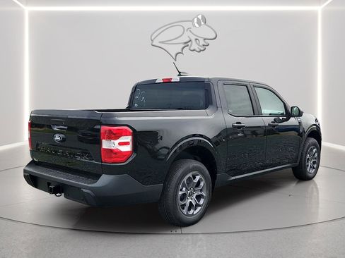 New 2026 Ford Maverick XLT image 3