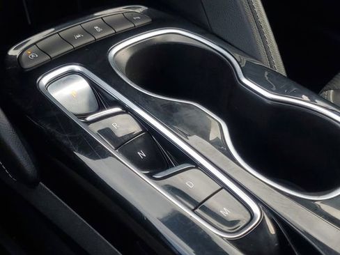 Used 2023 Buick Envision Essence image 26