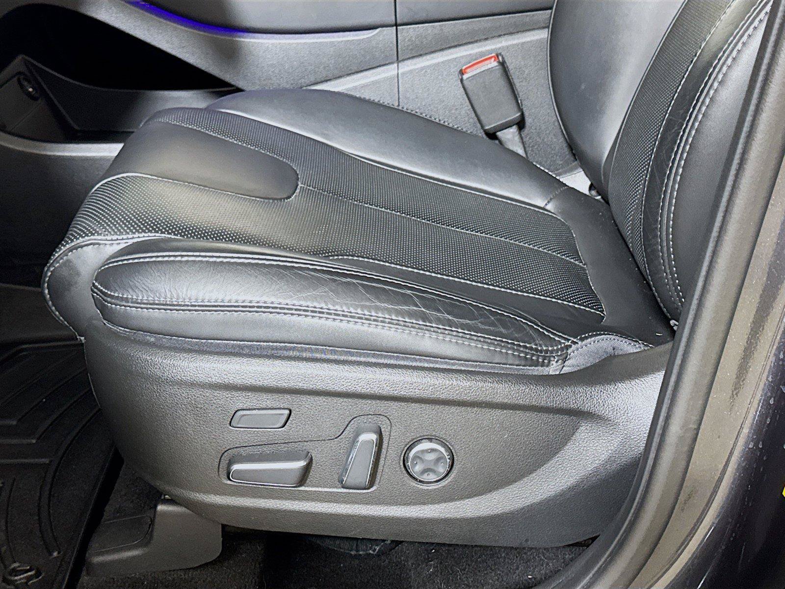 Used 2023 Hyundai Santa Fe Calligraphy AWD/4WD image 18