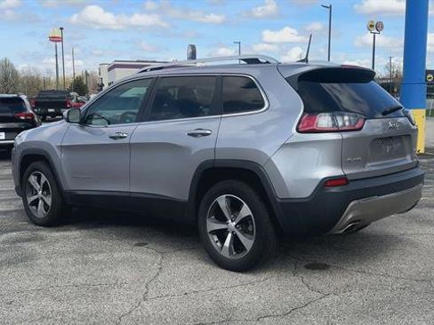 Used 2019 Jeep Cherokee Limited AWD/4WD image 6
