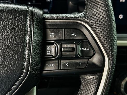 Certified 2025 Toyota Tacoma TRD Off-Road image 16