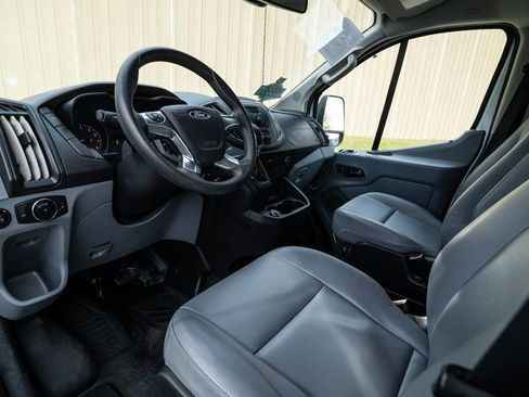 Used 2017 Ford Transit 350 XL image 11