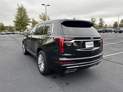 Used 2025 Cadillac XT6 Premium Luxury w/ Technology Package image 7