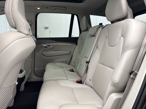 Certified 2023 Volvo XC90 B5 Plus w/ Protection Package Premier AWD/4WD image 24