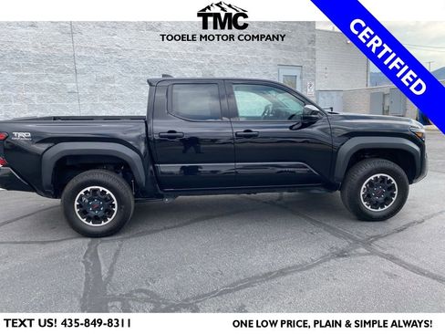 Used 2025 Toyota Tacoma TRD Off-Road image 8