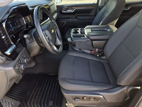 Used 2023 Chevrolet Silverado 1500 LT AWD/4WD image 30