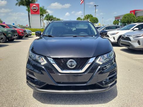 Used 2021 Nissan Rogue Sport SV w/ Technology Package FWD image 6