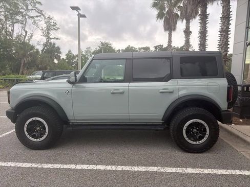 Used 2023 Ford Bronco Outer Banks w/ Sasquatch Package AWD/4WD image 3