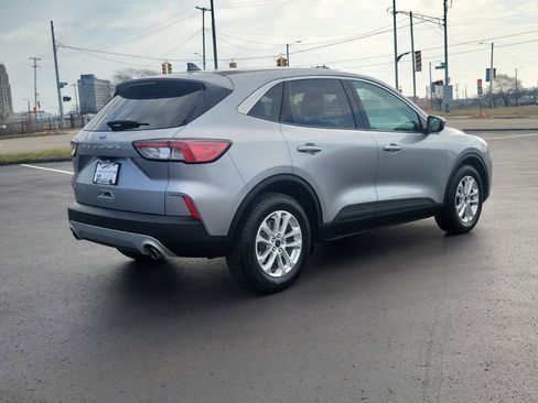 Certified 2021 Ford Escape SE w/ Convenience Package image 3