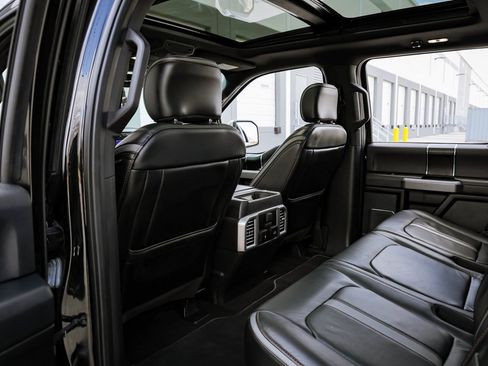 Used 2019 Ford F150 Platinum w/ Equipment Group 701A Luxury image 31