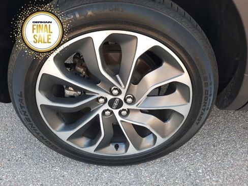 Used 2023 Lincoln Nautilus Reserve w/ Equipment Group 201A image 7