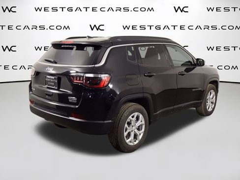 Used 2024 Jeep Compass Latitude AWD/4WD image 47