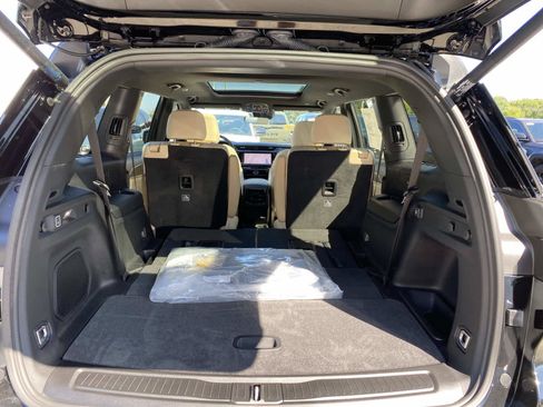 New 2027 Jeep Grand Cherokee L Limited AWD/4WD image 5