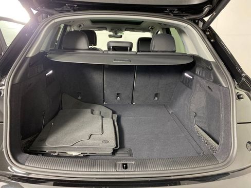 Used 2024 Audi Q5 2.0T Premium image 30