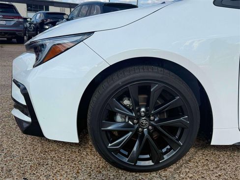 Used 2025 Toyota Corolla SE image 8