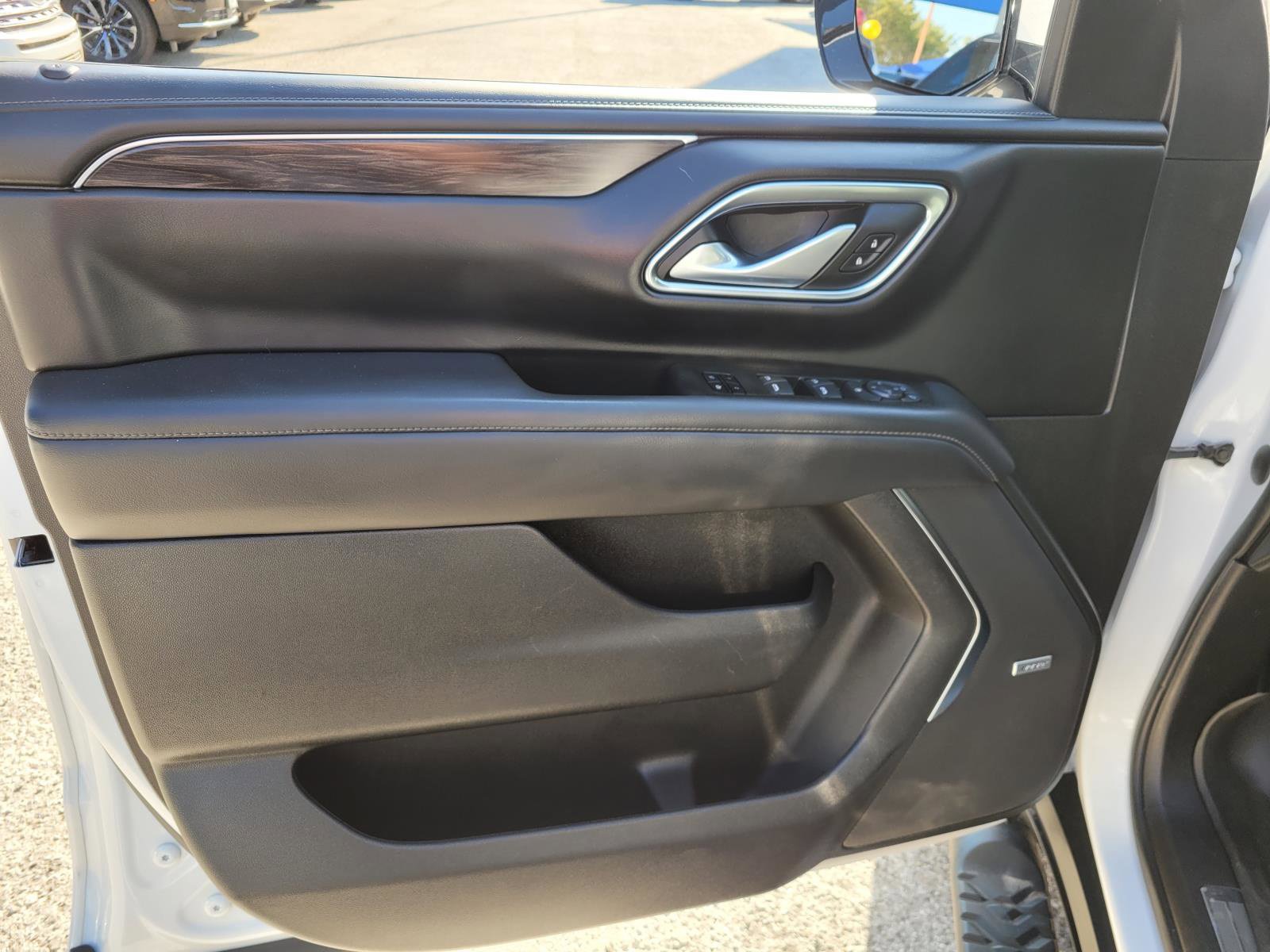 Used 2022 Chevrolet Suburban Z71 AWD/4WD image 19