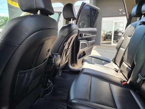 Used 2023 Kia Telluride LX AWD/4WD image 24
