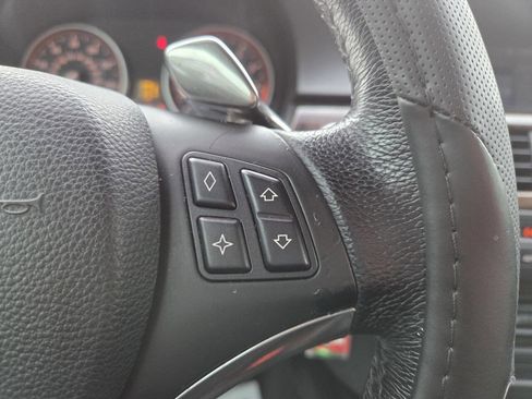 Used 2008 BMW 328i Convertible image 21