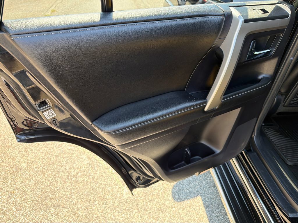 Used 2015 Toyota 4Runner Limited RWD image 21