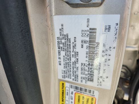 Used 2017 Ford Fusion SE image 24