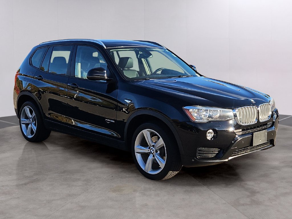 Used 2017 BMW X3 xDrive28i AWD/4WD image 3