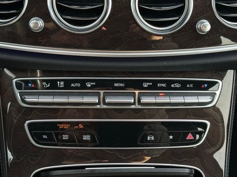 Used 2021 Mercedes-Benz E 450 4MATIC All-Terrain Wagon image 22