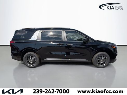New 2026 Kia Carnival EX FWD image 6