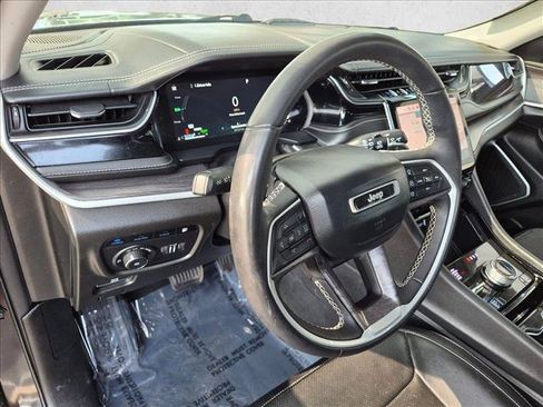 Used 2022 Jeep Grand Cherokee Limited 4xe w/ Luxury Tech Group II AWD/4WD image 10